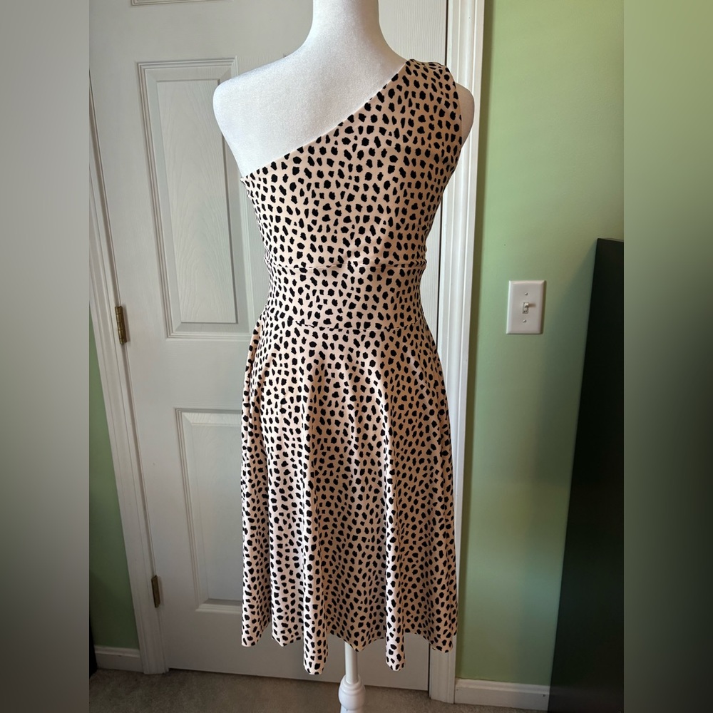 Chic One-Shoulder Animal Print Dress - Picture 2 of 5